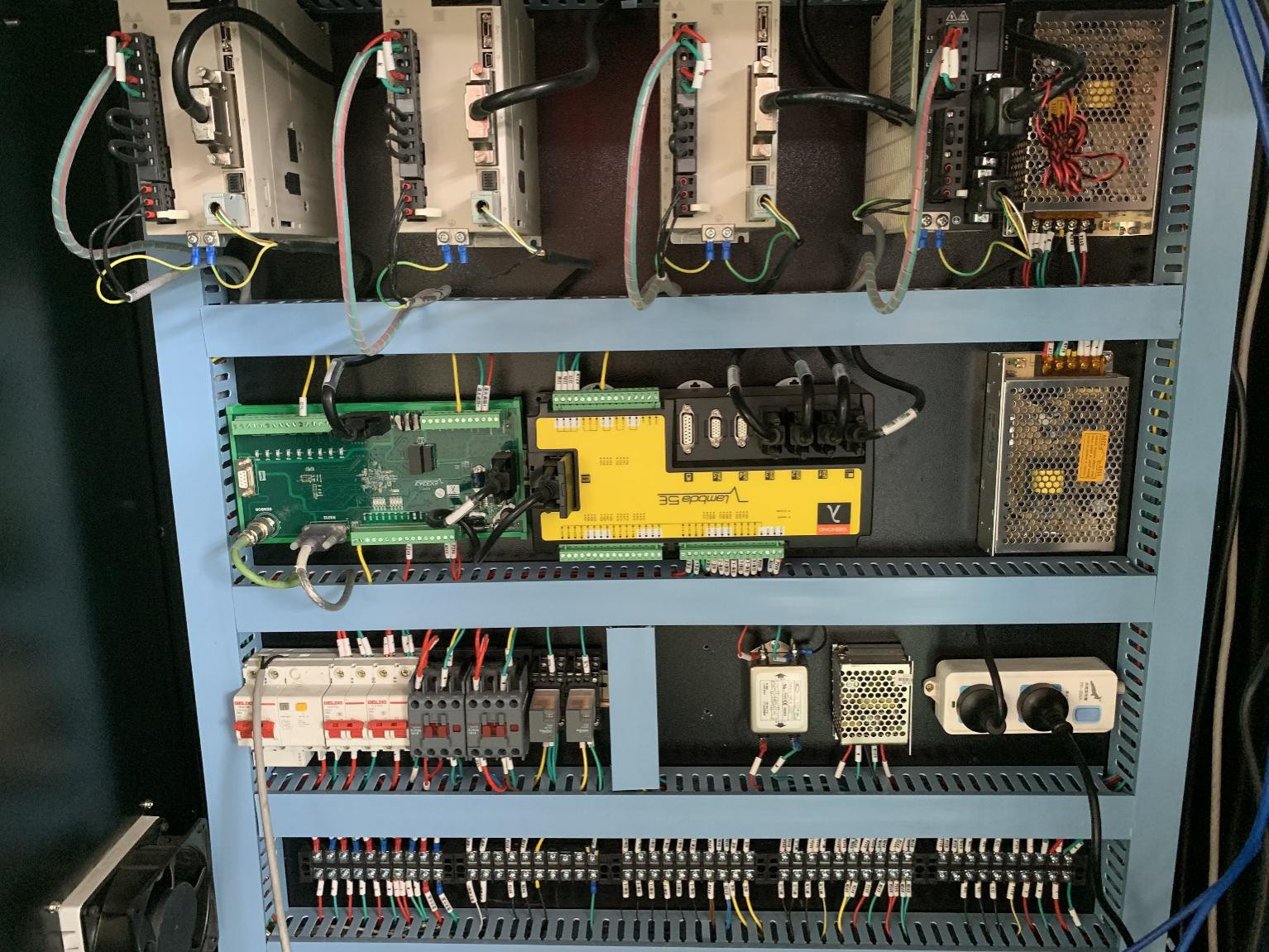 1000W-6000W fiberlaserskärmaskin med Raycus eller IPG lasergenerator (6)