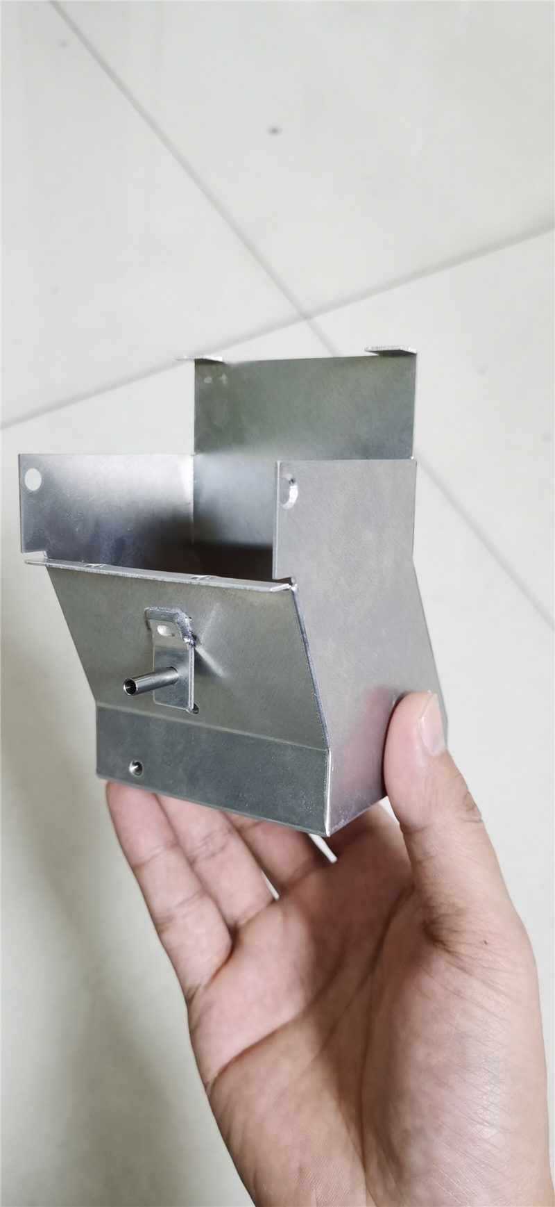 Umshini wokushisela laser we-YAG (8)